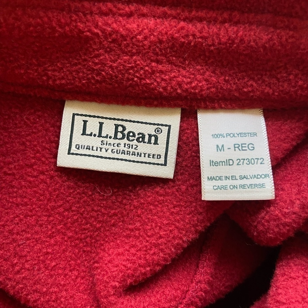 L.L. Bean Freeport Maine Chamois Button Up Shirt Sz Medium Red Polyester Camp - Picture 4 of 9